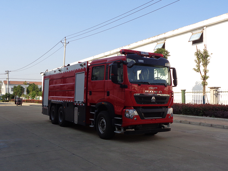 中潔牌XZL5334GXFSG170/Z6型水罐消防車(chē)